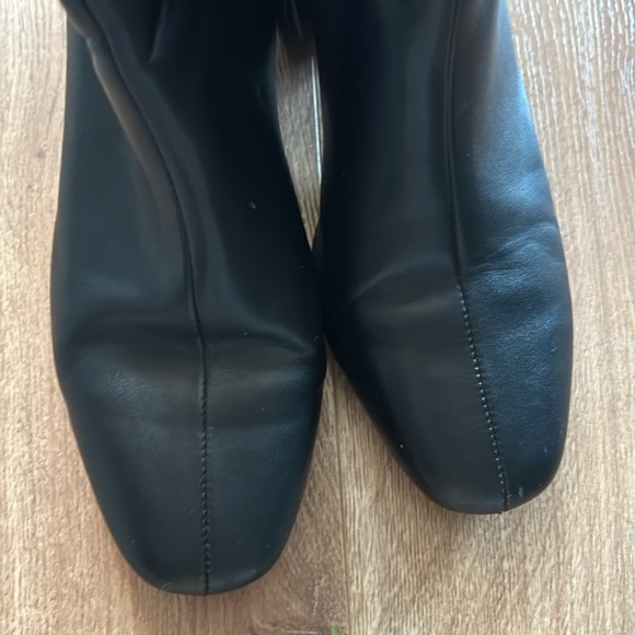Urban outfitters black boots, size 6 - Picture 9 of 9